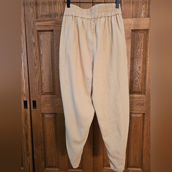 Tan / Khaki colored linen blend high rise paper bag pants - Who What Wear (XL) - Picture 2 of 4